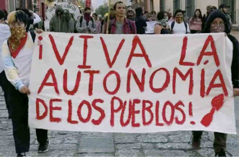 Screenshot 2025-08-26 at 11-34-37 INSURRECCION_1014-WEB.pdf