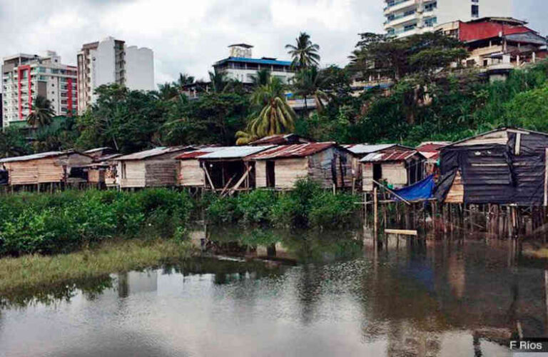 Screenshot 2025-12-02 at 18-54-26 INSURRECCION_1028-WEB.pdf