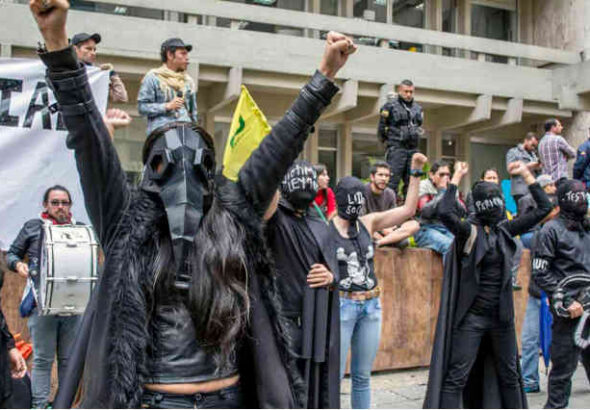 Screenshot 2025-12-08 at 16-00-19 INSURRECCION_1029-WEB.pdf