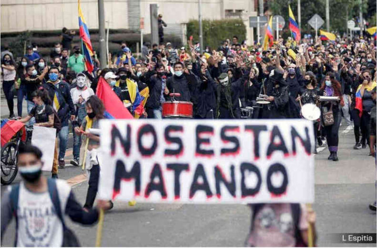 Screenshot 2025-12-15 at 20-29-52 INSURRECCIOn_1030-WEB.pdf