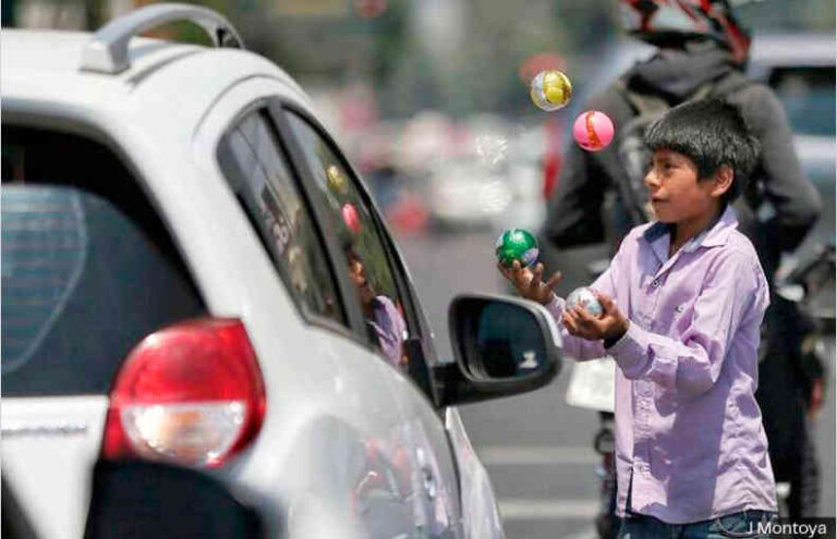 Screenshot 2025-12-22 at 15-41-39 INSURRECCION_1031-WEB.pdf