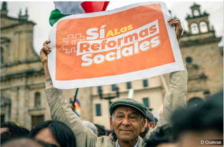 Screenshot 2026-02-25 at 14-15-13 INSURRECCION_1040-WEB.pdf