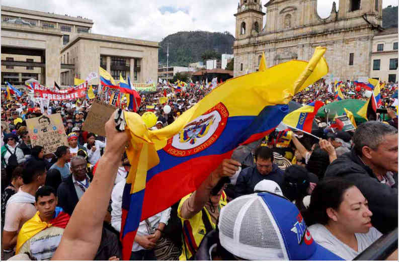 Screenshot 2026-02-25 at 15-59-06 INSURRECCION_1040-WEB.pdf